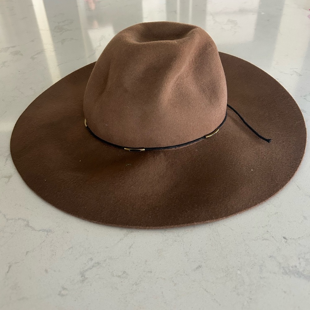 Scala 100% Wool Wide-Brimmed Hat